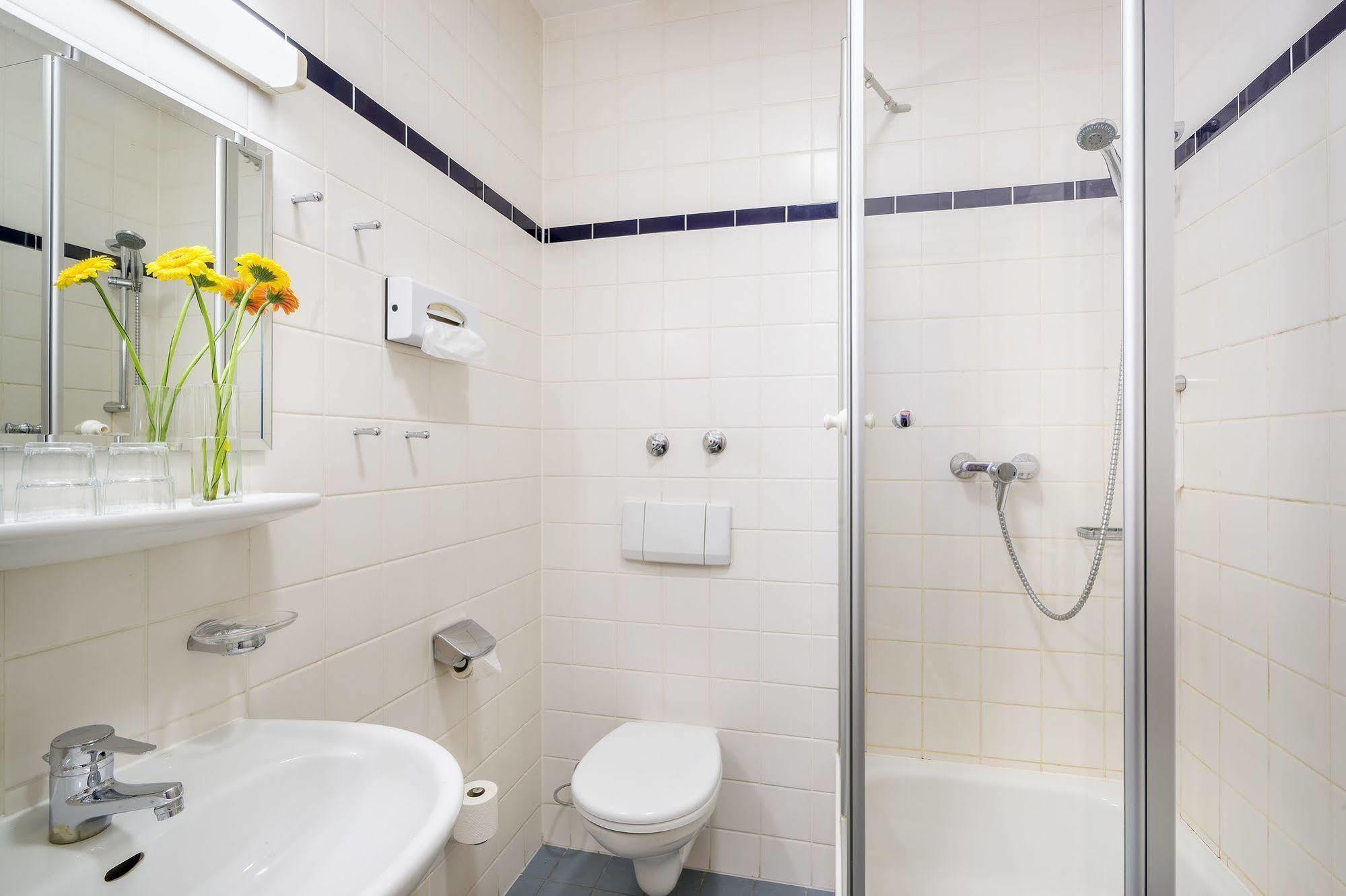 Hotel Am Bonhoefferplatz Dresden Ngoại thất bức ảnh