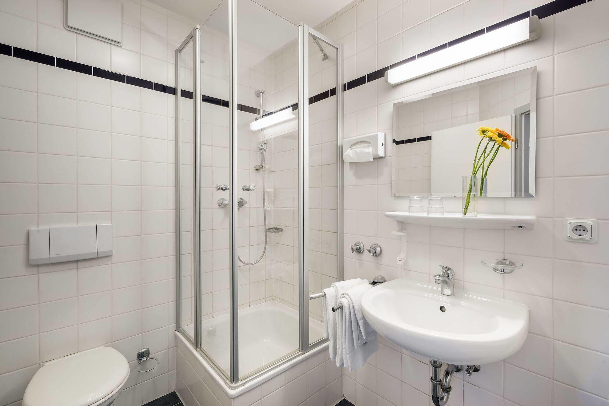 Hotel Am Bonhoefferplatz Dresden Ngoại thất bức ảnh